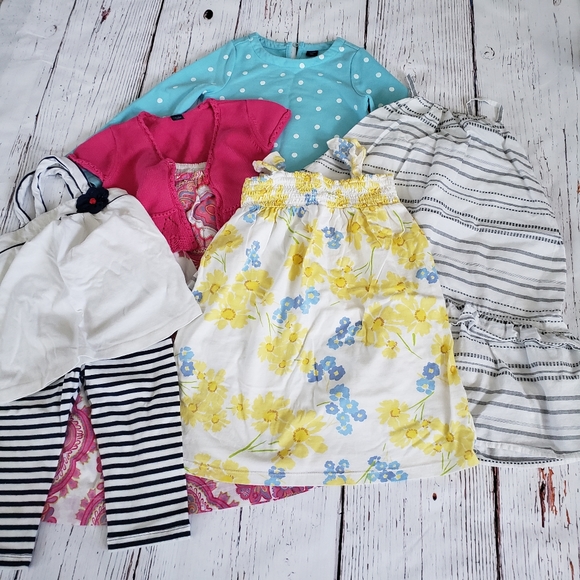 GAP Other - Lot of 5 Gap girl clothes